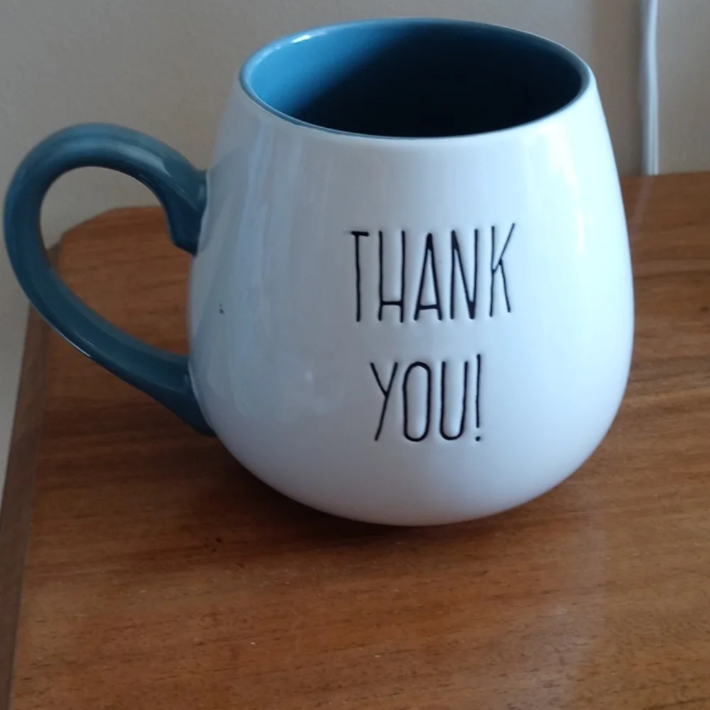 Snoopy and Linus mug